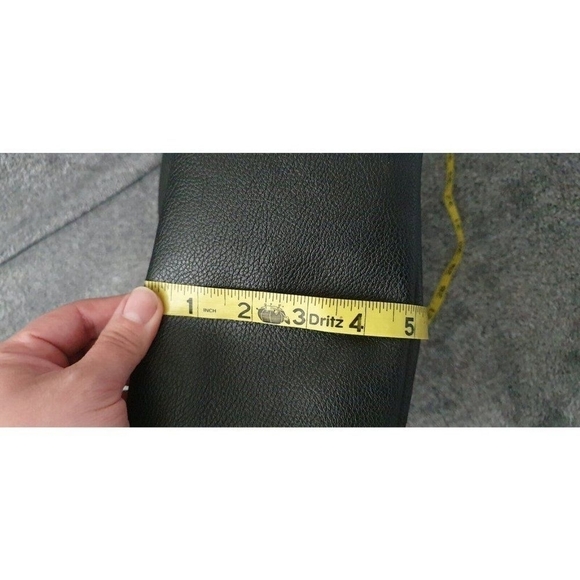 ISAAC MIZRAHI LEATHER HOBO BAG - Picture 12 of 16